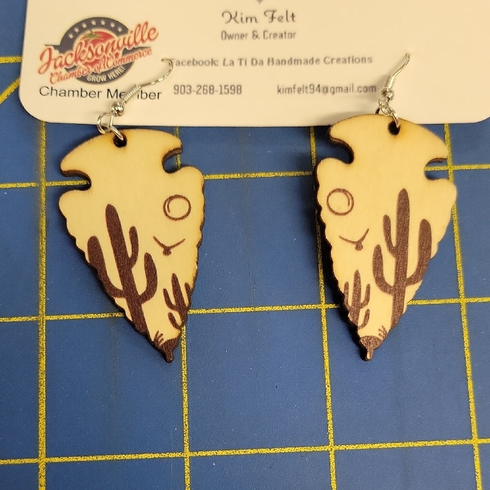 Westetn Cactus Arrowhead Wooden 1.5" Earrings